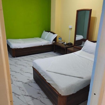 Hotel Samrat Inn Pvt Ltd Lahan Exterior foto